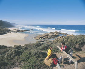 Lights Beach - Accommodation Guide 0