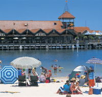 Sorrento Quay - Accommodation Guide