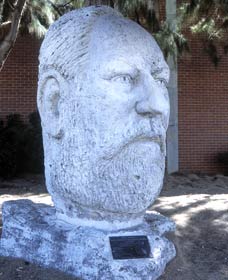 Sir John Forrest Monument - Accommodation Guide 0