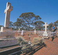 Old Pioneer Cemetery Coolgardie - Accommodation Guide