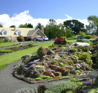 Kaydale Lodge Gardens - Accommodation Guide