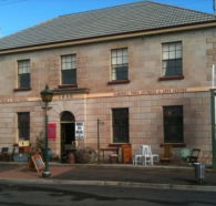 Wildes Antiques - Accommodation Guide