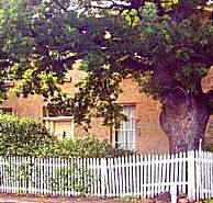 Oak Lodge - Accommodation Guide