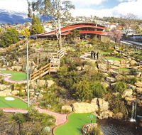 Putters Adventure Golf - Accommodation China