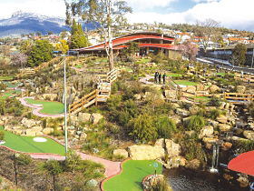 Putters Adventure Golf - Accommodation Guide 0