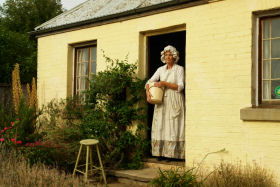 Grannie Rhodes' Cottage - Turn The Key Of Time - Accommodation Asia 0