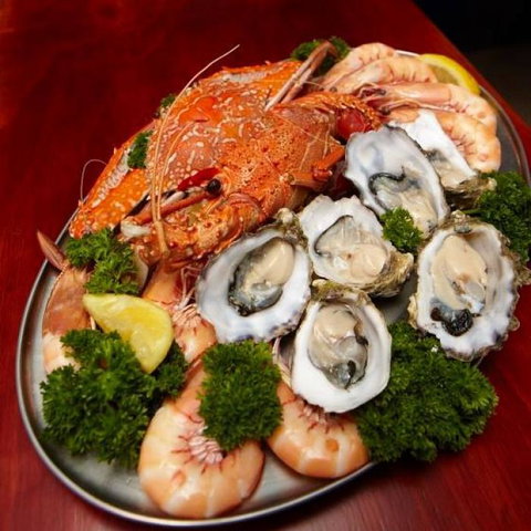 Cruisemooloolaba - Accommodation Guide 3