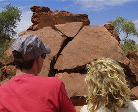 Ewaninga Rock Carvings Conservation Reserve - Accommodation Guide 0