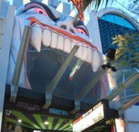 Draculas Haunted House - Accommodation Guide