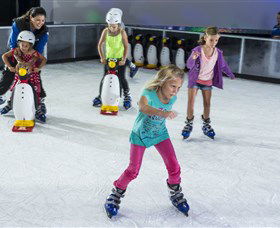 Planet Chill Ice Skating Rink - Accommodation China 0