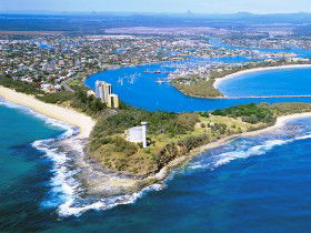 Buddina QLD Accommodation China