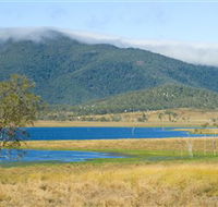Lake Elphinstone - Accommodation Guide
