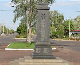 Winton War Memorial - Accommodation Guide 0