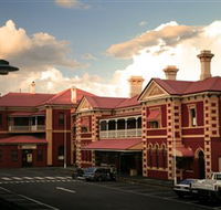 Historic Walk Through Mort Estate - Accommodation Guide