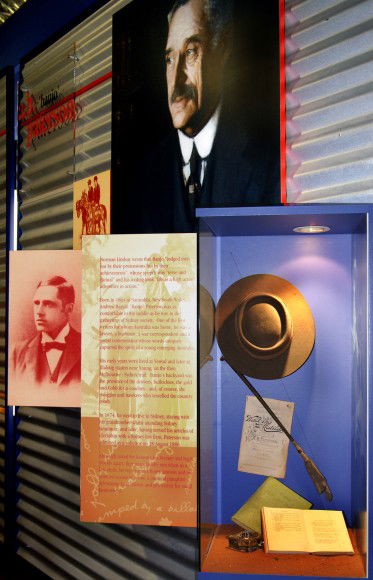 Waltzing Matilda Centre - Accommodation Guide 9