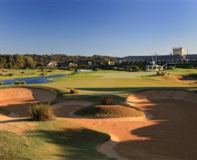 Eagle Ridge Golf Course - Accommodation China 0