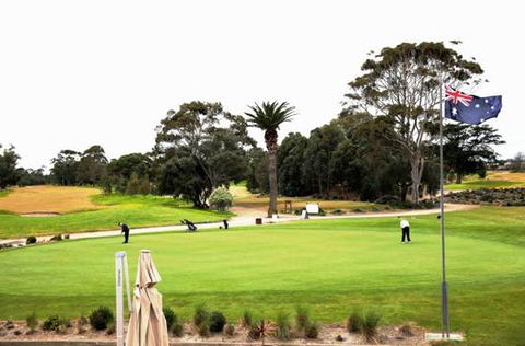 Patterson River Golf Club - Accommodation Guide 7