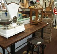 Doug Up on Bourke - Accommodation Asia