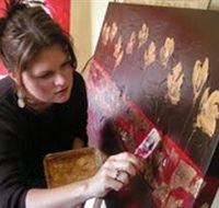 Naomi Crowther Gallery - Accommodation China