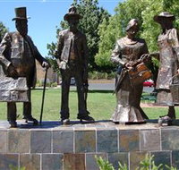 Dad Dave Mum and Mabel - Accommodation Guide