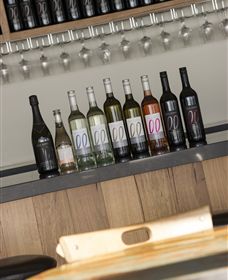 BAIE Wines - Accommodation Guide 0