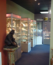 Billabong Blue Sapphires - Accommodation Asia 0