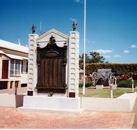 Gayndah War Memorial - Accommodation Asia
