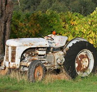 Ten Minutes By Tractor - Accommodation Asia
