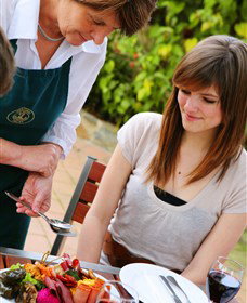 Poachers Pantry And Wily Trout Vineyard - Accommodation China 1