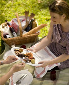 Poachers Pantry And Wily Trout Vineyard - Accommodation China 3