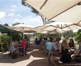 Poachers Pantry And Wily Trout Vineyard - Accommodation China 2