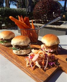 Hollydene Estate Wines And Vines Restaurant - Accommodation Guide 4