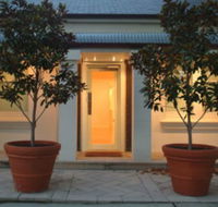 Australian Galleries - Roylston Street - Accommodation Asia
