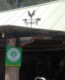 Canoelands Orchard - Accommodation Guide 3