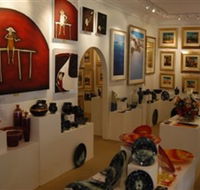 Articles Fine Art Gallery - Accommodation Guide