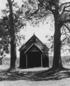St Matthews Anglican Church - Accommodation Guide 1