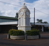 Barcaldine War Memorial Clock - Accommodation Guide