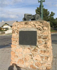 Ferguson Tractor Monument - Accommodation China 2