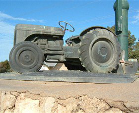 Ferguson Tractor Monument - Accommodation China 0