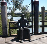 Captain John Egge Statue - Accommodation Guide