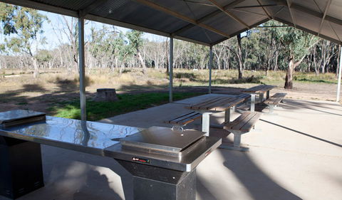 Yanga Woolshed Picnic Area - Accommodation Guide 0