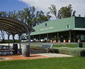 Andrew Peace Wines - Accommodation Guide 0