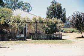 Kidman Wines - Accommodation Guide 0