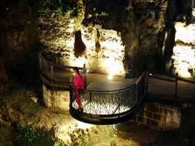 Cave Gardens - Accommodation Asia 1