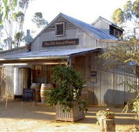 The Old School Winery and Pottery - Accommodation Guide