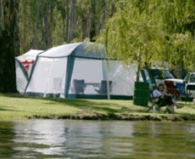 Long Paddock - Cobb Highway Touring Route - Accommodation Guide 2