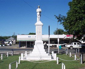 Sarina War Memorial - Accommodation Guide 1