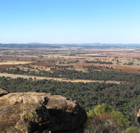Basin Gully to Eualdrie lookout track