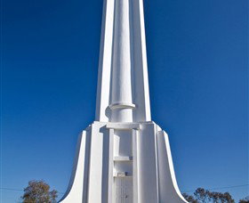 Monument Hill - Accommodation Guide 2