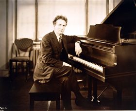 Grainger Museum - Accommodation Guide 1